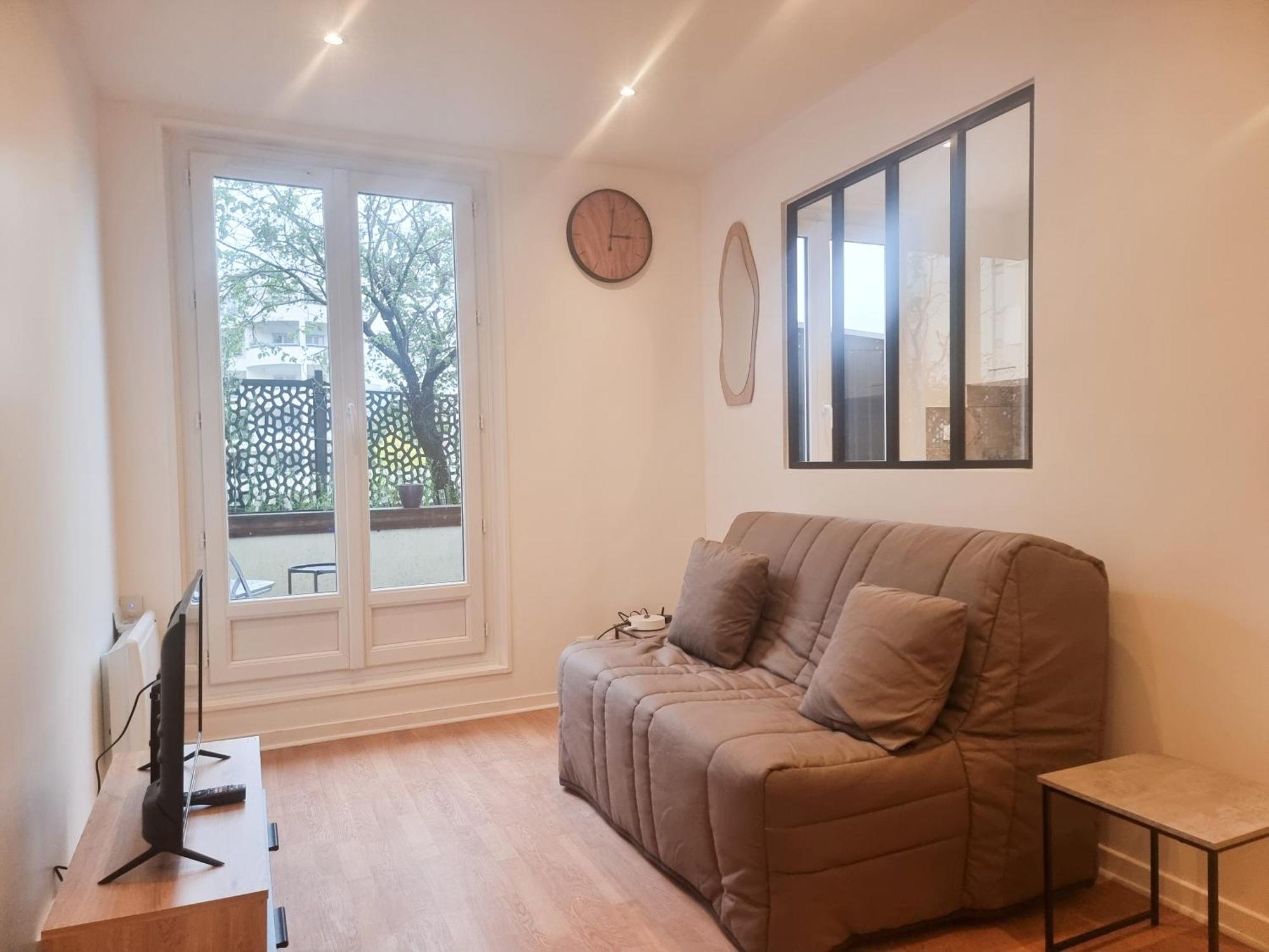 Exigehome - Appartement En Plein Centre-Ville Montigny-le-Bretonneux Exterior photo